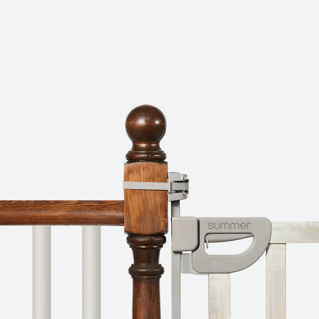 Summer Infant Banister & Stair Wood Safety Gate
