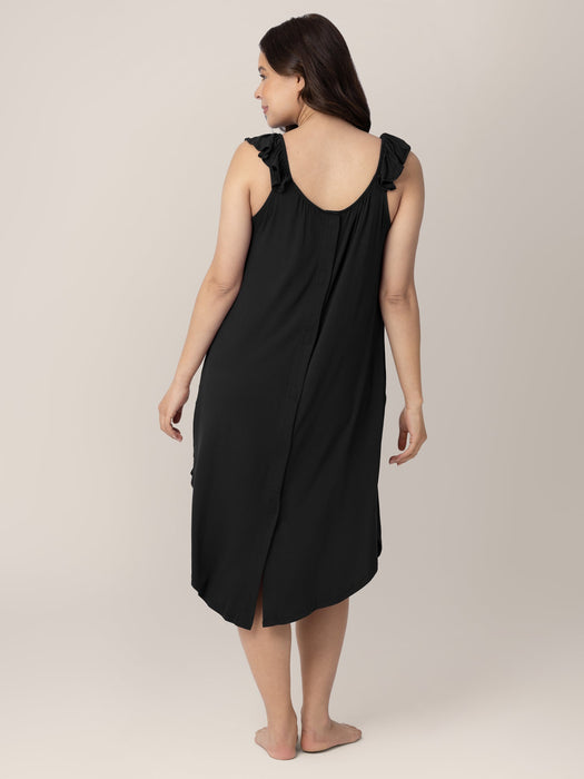 Kindred Bravely Ruffle Strap Labor & Delivery Gown | Black