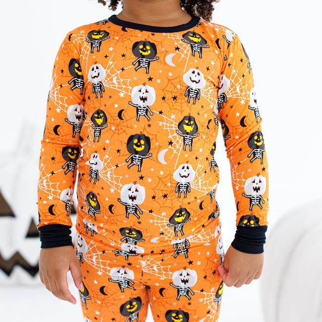 Birdie Bean michael 2-piece glow-in-the-dark pajamas: LONG