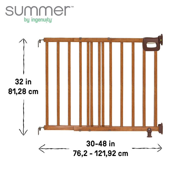 Summer Infant 32" Deluxe Stairway Secure Safety Pet and Baby Gate, Oak Wood