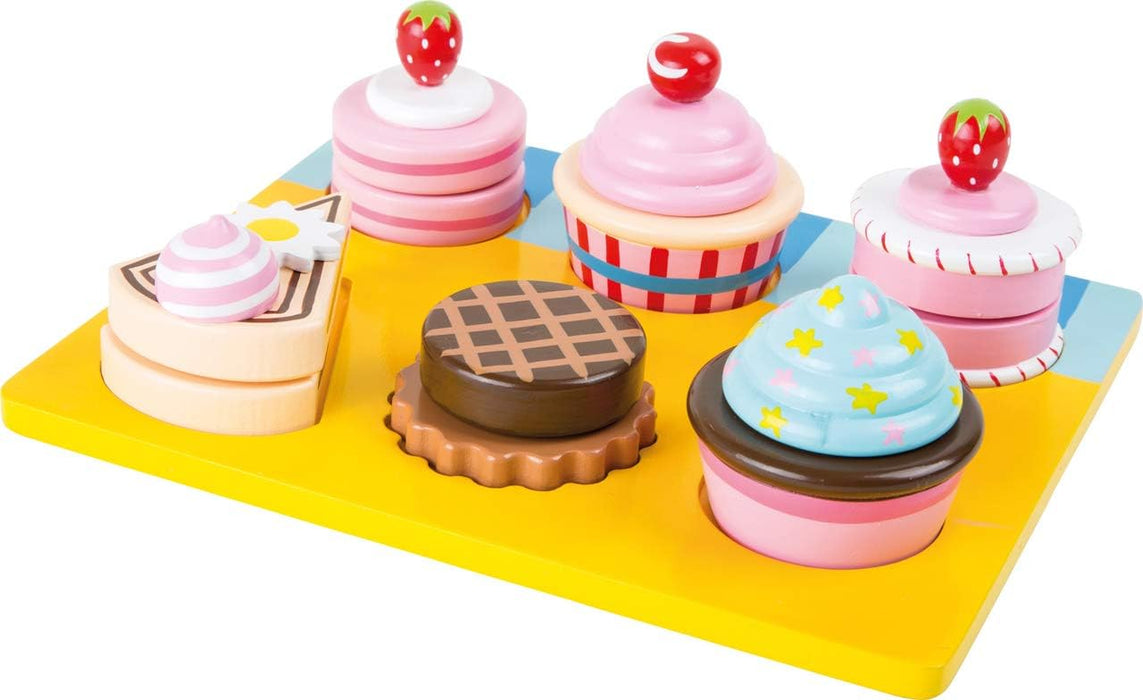 Small Foot Cupcakes And Cakes Cutting Set