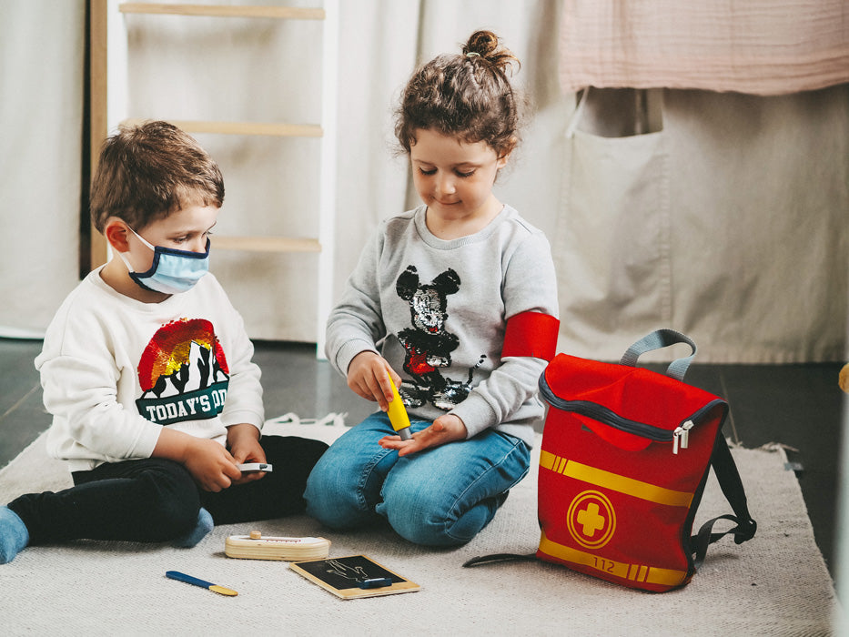 Small Foot Emergency Backpack Playset