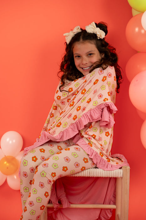 Dream Big Little Co FEELIN' FLOWERFUL DREAM RUFFLE BLANKET