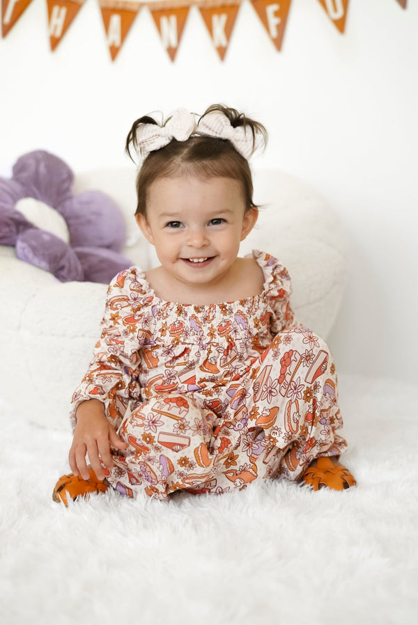 Dream Big Little Co CUTE AS PIE DREAM SMOCKED JUMPSUIT