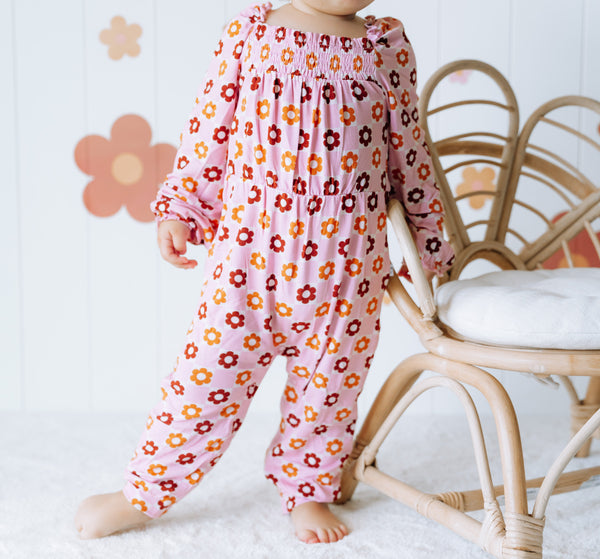 Dream Big Little Co FALLIN' FOR DAISIES DREAM SMOCKED JUMPSUIT