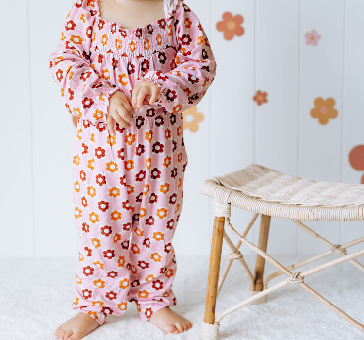 Dream Big Little Co FALLIN' FOR DAISIES DREAM SMOCKED JUMPSUIT