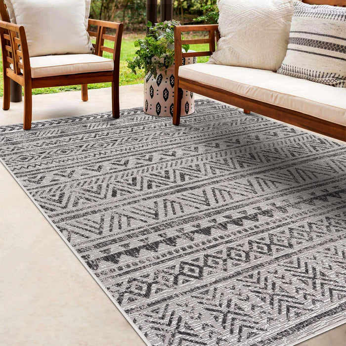 Hauteloom Catrine Indoor & Outdoor Rug - Clearance