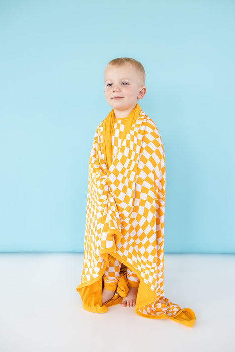 Dream Big Little Co SUNSHINE WAVE CHECKS DREAM BLANKET