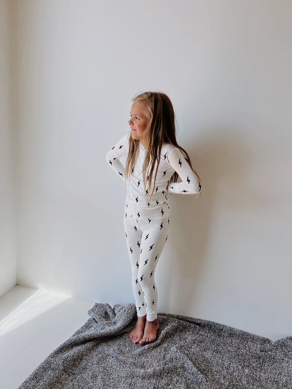 forever french baby Bamboo Two Piece Pajama | Black & White Lightning Bolt