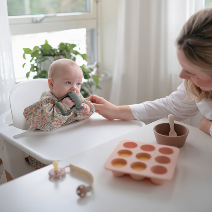 Mushie No-Drop Cactus Teether (Dried Thyme)