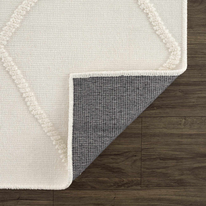 Hauteloom Amani White Washable Area Rug