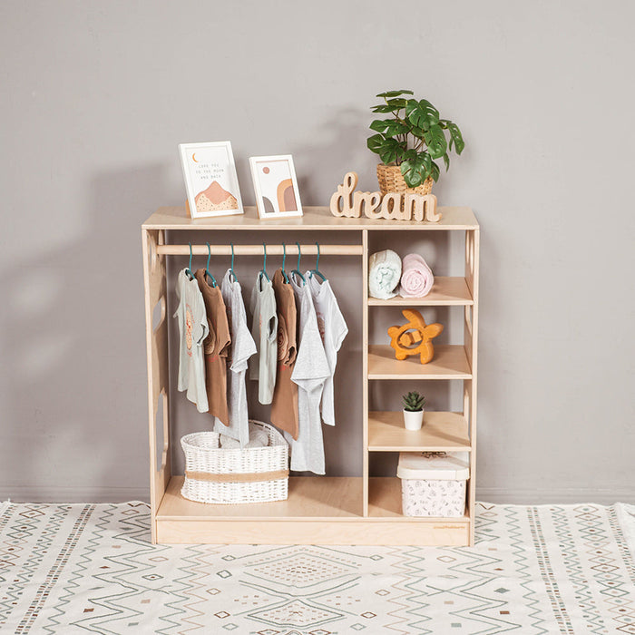 woodandhearts Montessori Closet