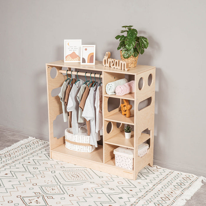 woodandhearts Montessori Closet