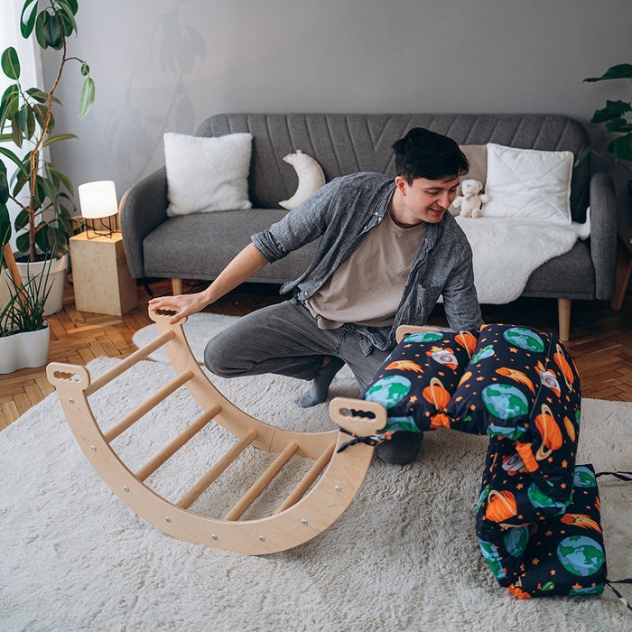 woodandhearts Climbing Arch Cushion