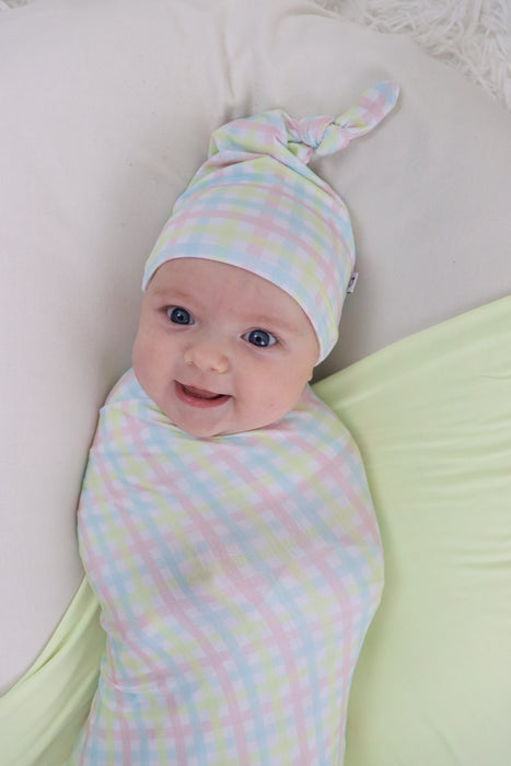 Dream Big Little Co SPRING GINGHAM DREAM SWADDLE & BEANIE