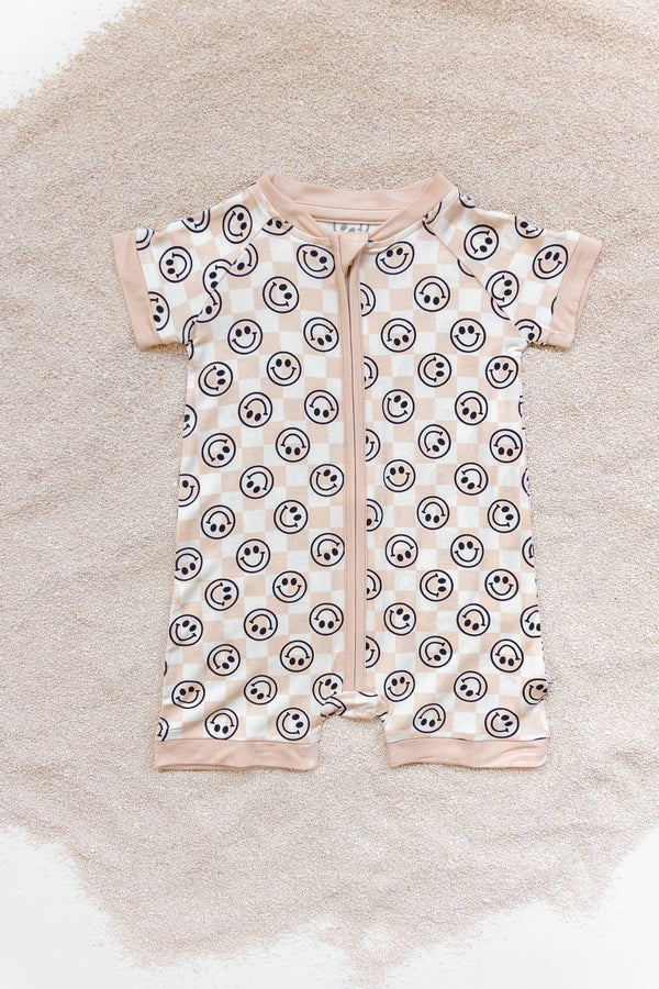 Dream Big Little Co SANDY SMILES CHECKERS DREAM SHORTIE