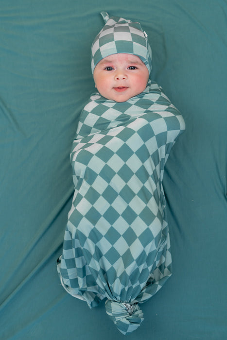 Dream Big Little Co STORMY CHECKERS DREAM SWADDLE & BEANIE