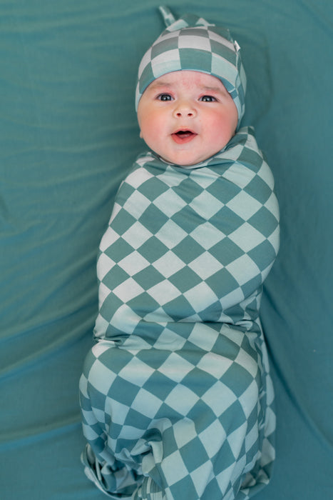 Dream Big Little Co STORMY CHECKERS DREAM SWADDLE & BEANIE