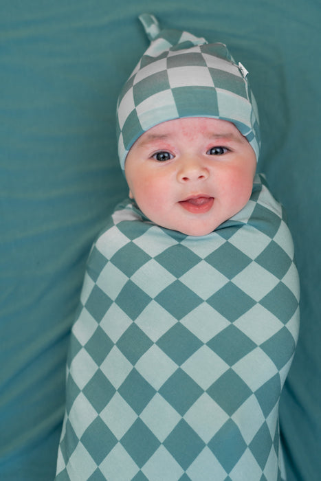 Dream Big Little Co STORMY CHECKERS DREAM SWADDLE & BEANIE