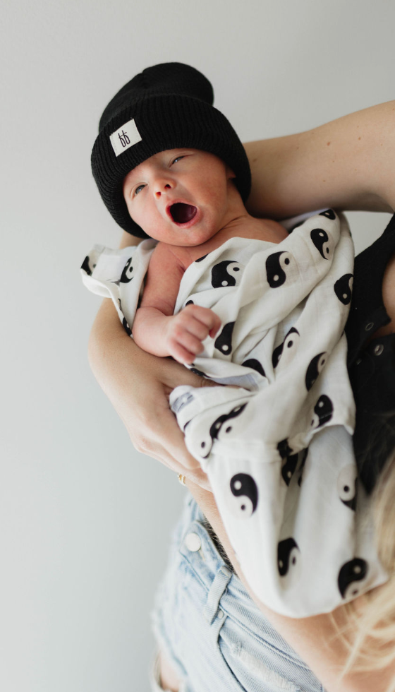 forever french Muslin Swaddle | Black & White Yin Yang