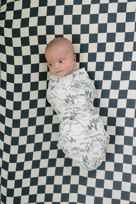 Mebie Baby Charcoal Checkered Muslin Crib Sheet
