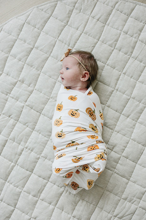 Mebie Baby Pumpkins Bamboo Stretch Swaddle