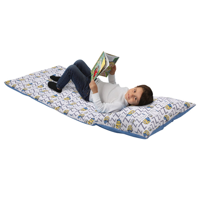 Illumination Lazy Minions Club Deluxe Easy Fold Toddler Nap Mat