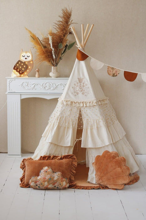 Moi Mili “Boho” Teepee Tent with Frills and "Caramel" Mat with Frill Set