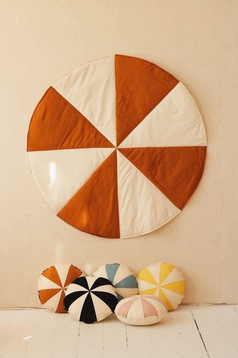 Moi Mili “Caramel Candy” Round Patchwork Mat