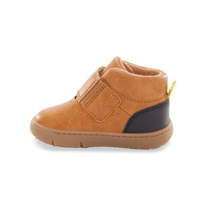 Carter's Filip Shoe in Brown