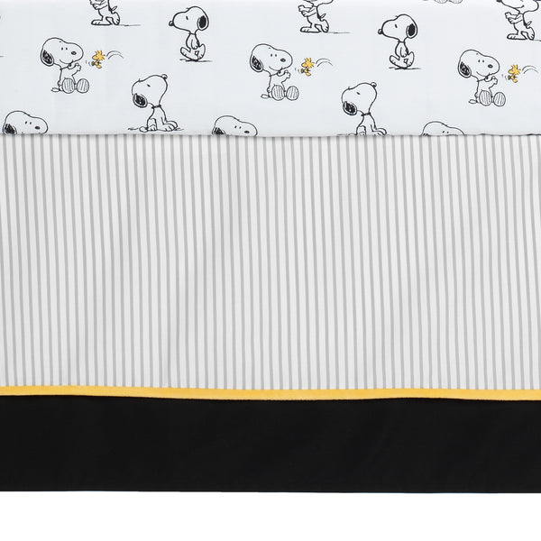 Lambs & Ivy Classic Snoopy Crib Bedding Set