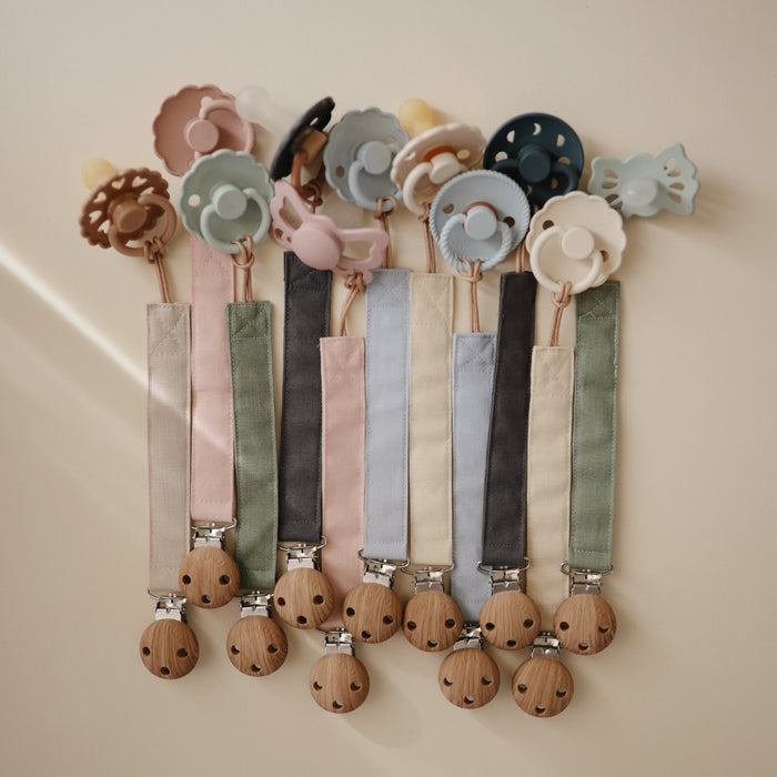 Mushie Linen Pacifier Clip 2-Pack