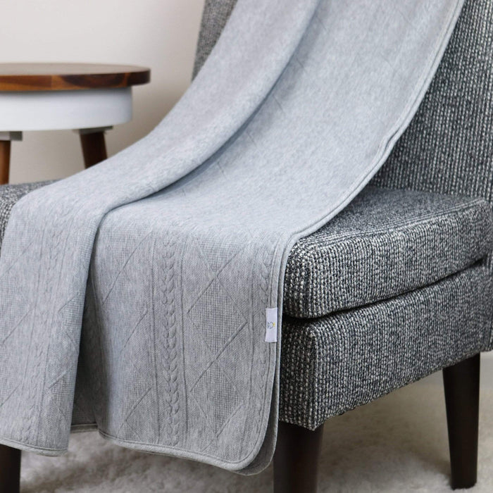 Goosewaddle® Gray 50" x 60" Full Size Knit Throw