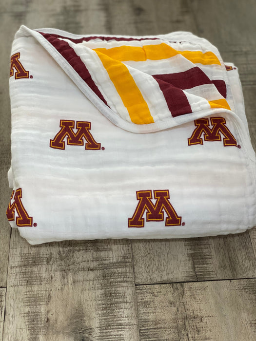 Three Little Anchors University of Minnesota Muslin Blanket