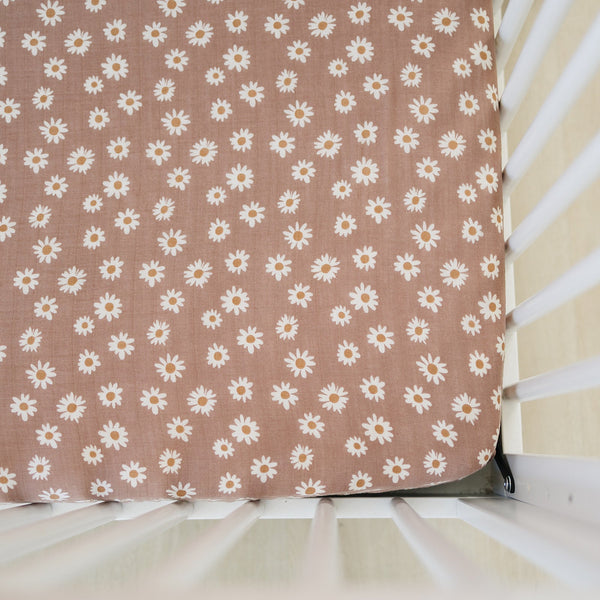 Mebie Baby Daisy Dream Muslin Crib Sheet