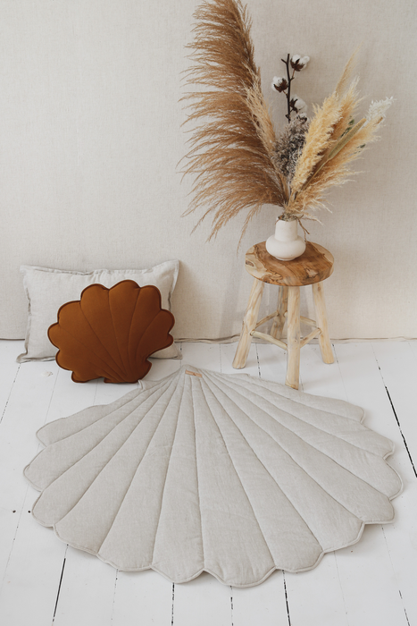 Moi Mili Linen “Sand” Shell Mat