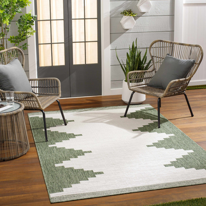 Hauteloom Djugun Green Outdoor Rug