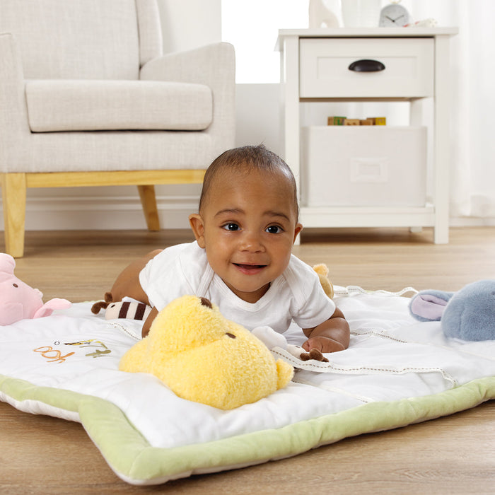 Disney Classic Winnie the Pooh Tummy Time Play Mat