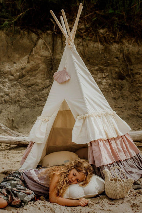 Moi Mili “Powder Frills” Teepee Tent with Frills and "Powder Pink" Shell Mat Set