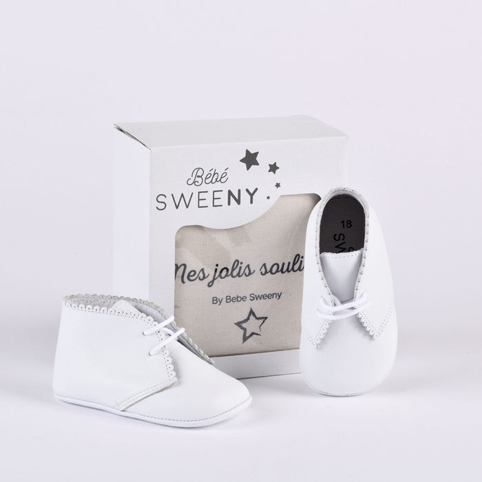 Bebe Sweeny Baby White Leather Pre-Walker Shoes with Scalloped Edge